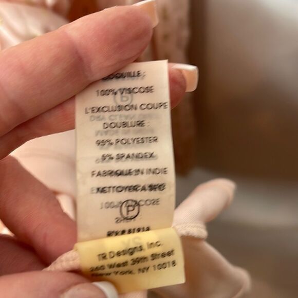 Plenty by Tracy Reece Light Pink and Gold Dress. Size XSP. - Picture 13 of 14